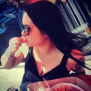 Meet your Posher, Gilda